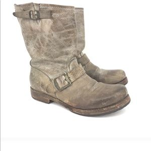 Frye Distressed Veronica Short Boot
